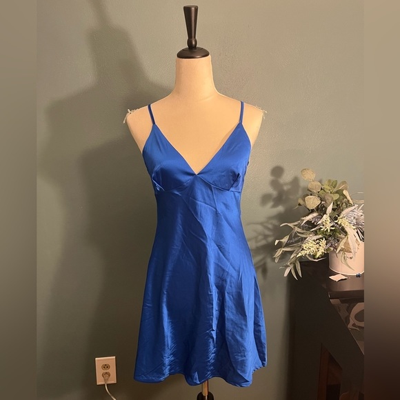 know one cares Dresses & Skirts - NWT Know One Cares Royal Blue V-neck Cami Sheath Slip Mini Dress - Size Small